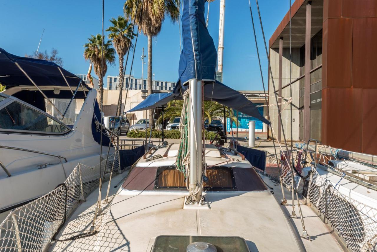 Pequeno Velero En Port Forum Ideal Para Backpackers Sant Adrià de Besòs Esterno foto